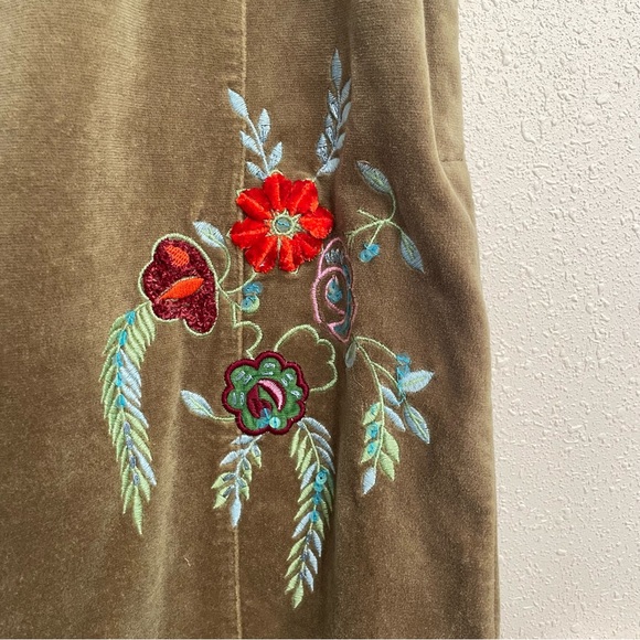 Oilily Velvet Green Embroidered Floral Midi Skirt, Vintage Style, Size 36 (6/S) - Picture 11 of 11